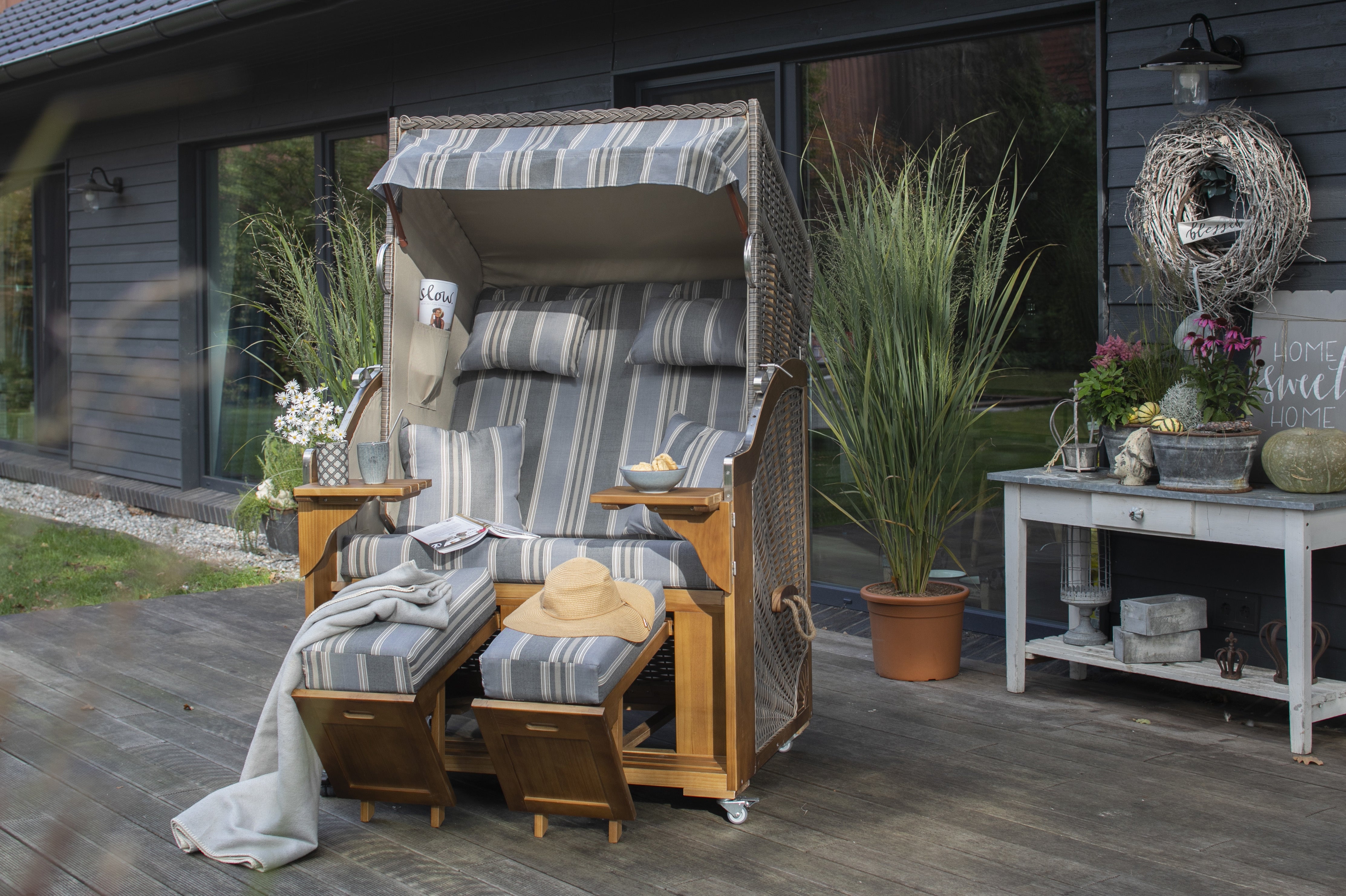 Strandkorb Schleswig Dessin 555 inkl. Sekt-/Champagnerkühler