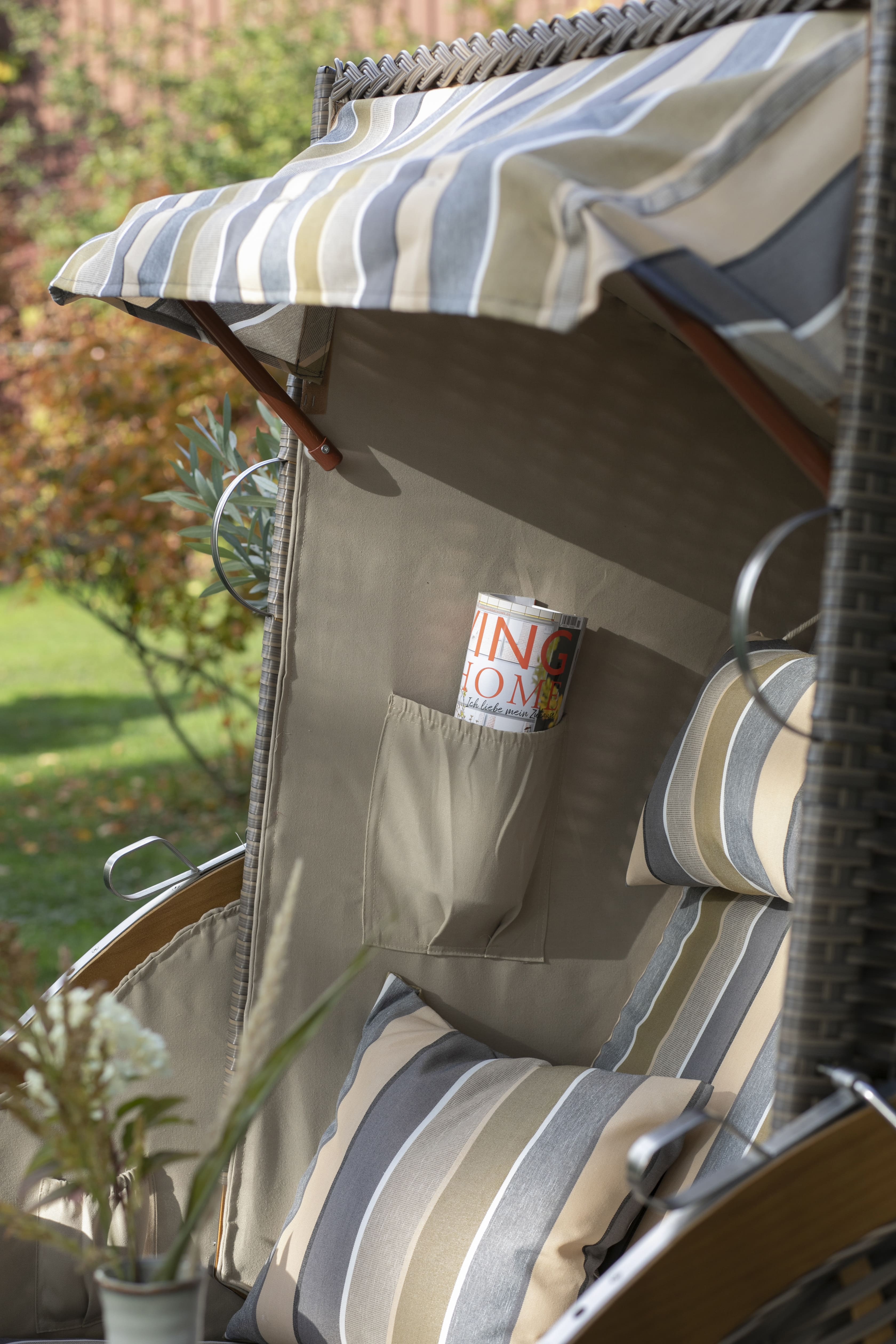 Strandkorb Schleswig Dessin 557 inkl. Sekt-/Champagnerkühler