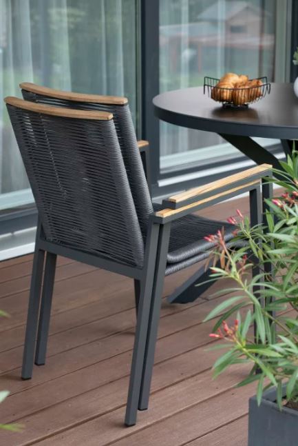 Dining Stapelsessel Alicante Rope anthrazit mit Teakarmlehne