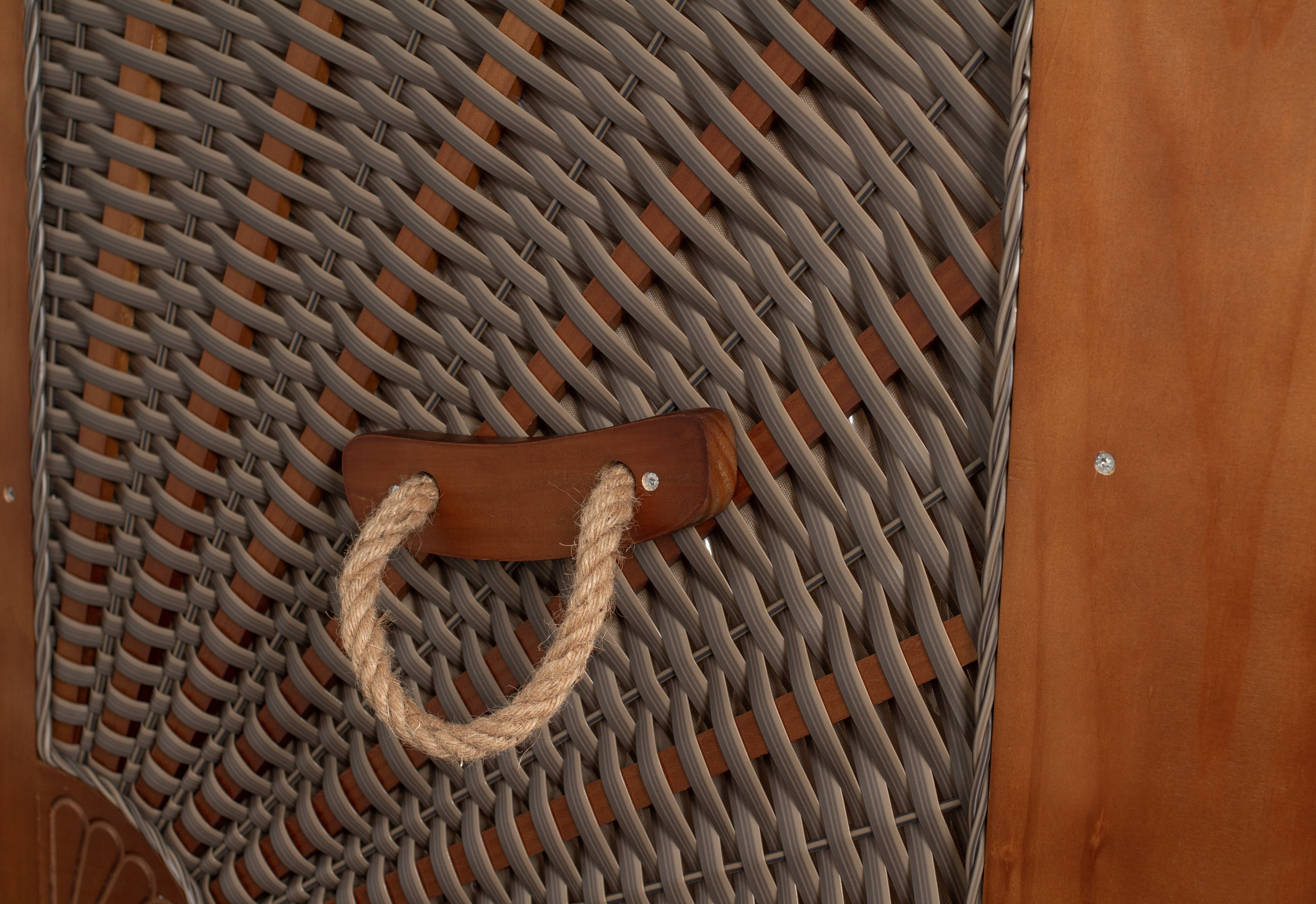 Strandkorb Büsum Pinie PE mokka Dessin uni hellgrau inkl. Sekt-/Champagnerkühler