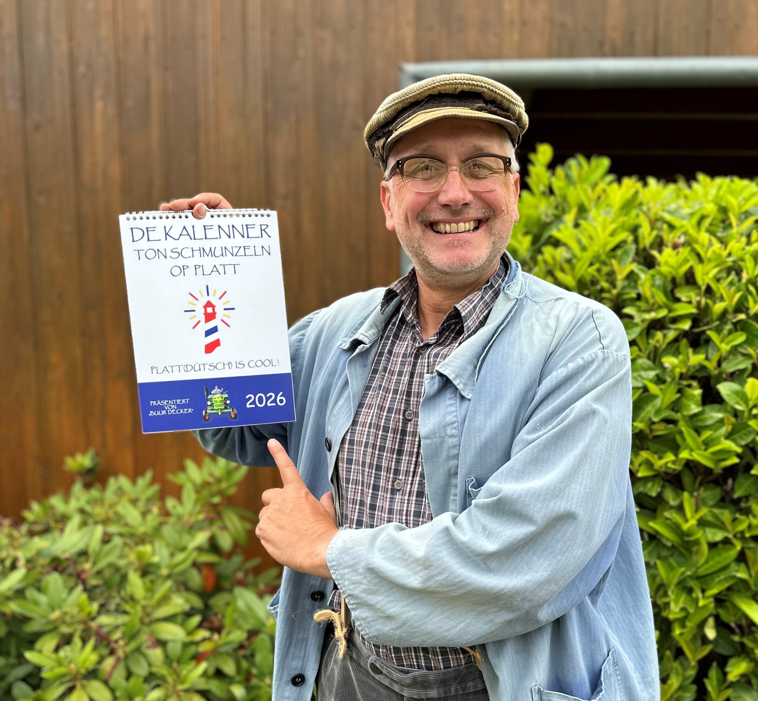 NEU! DER Kalender 2026 – „De Kalenner ton Schmunzeln op platt“