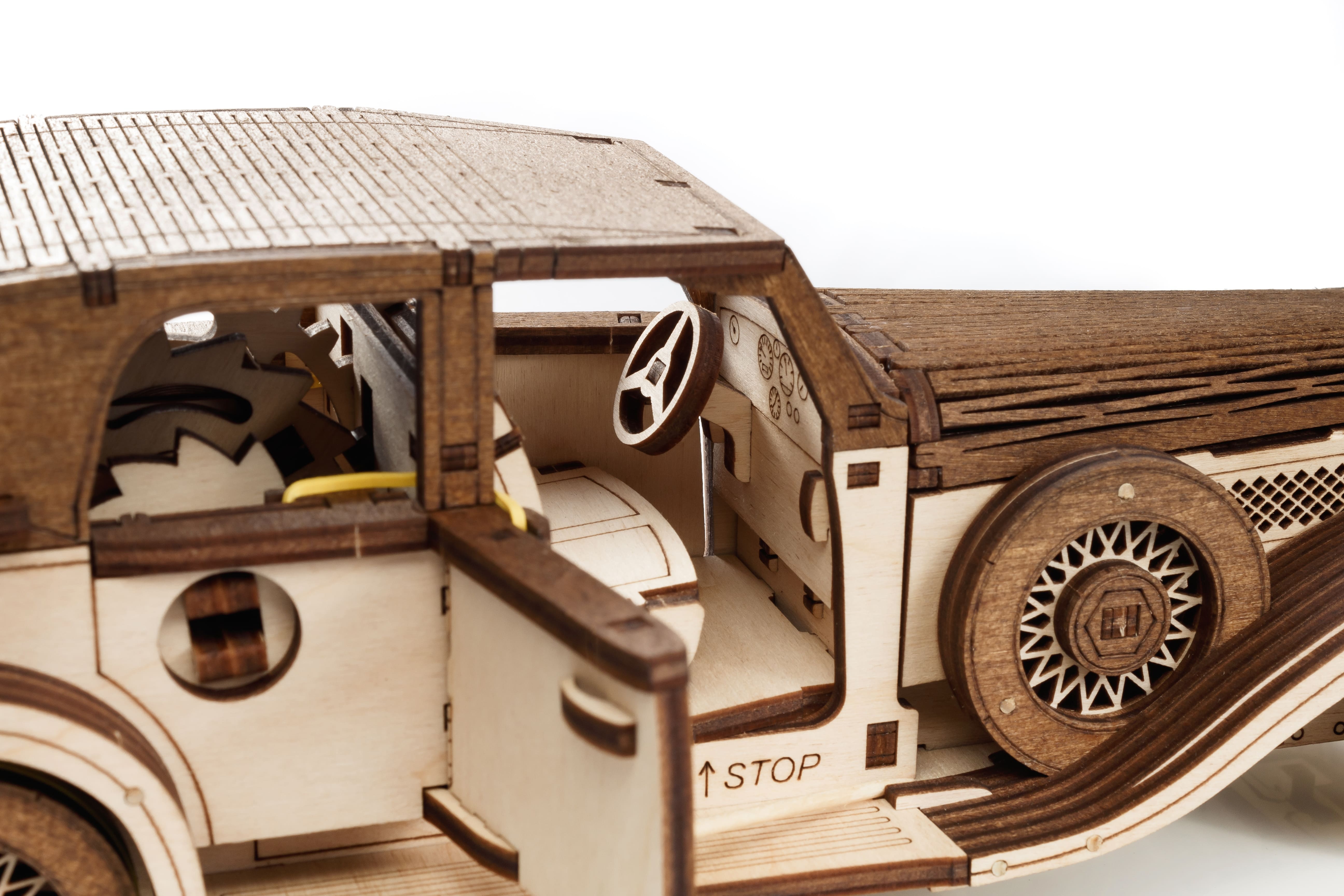 3D-Holzpuzzle Wind Up Car Ferdinand