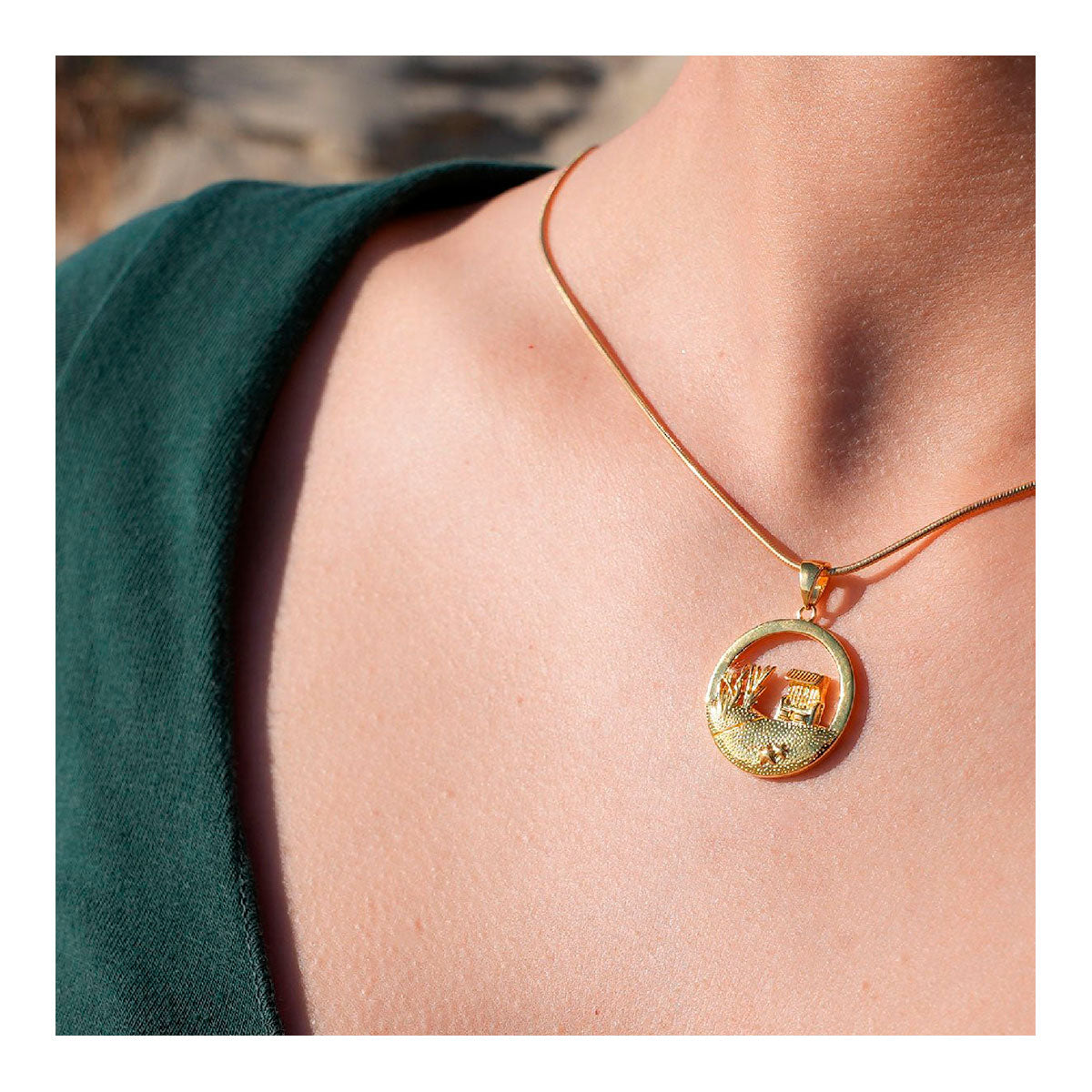 Kettenanhänger Strandkorb Rund / Düne - Gold