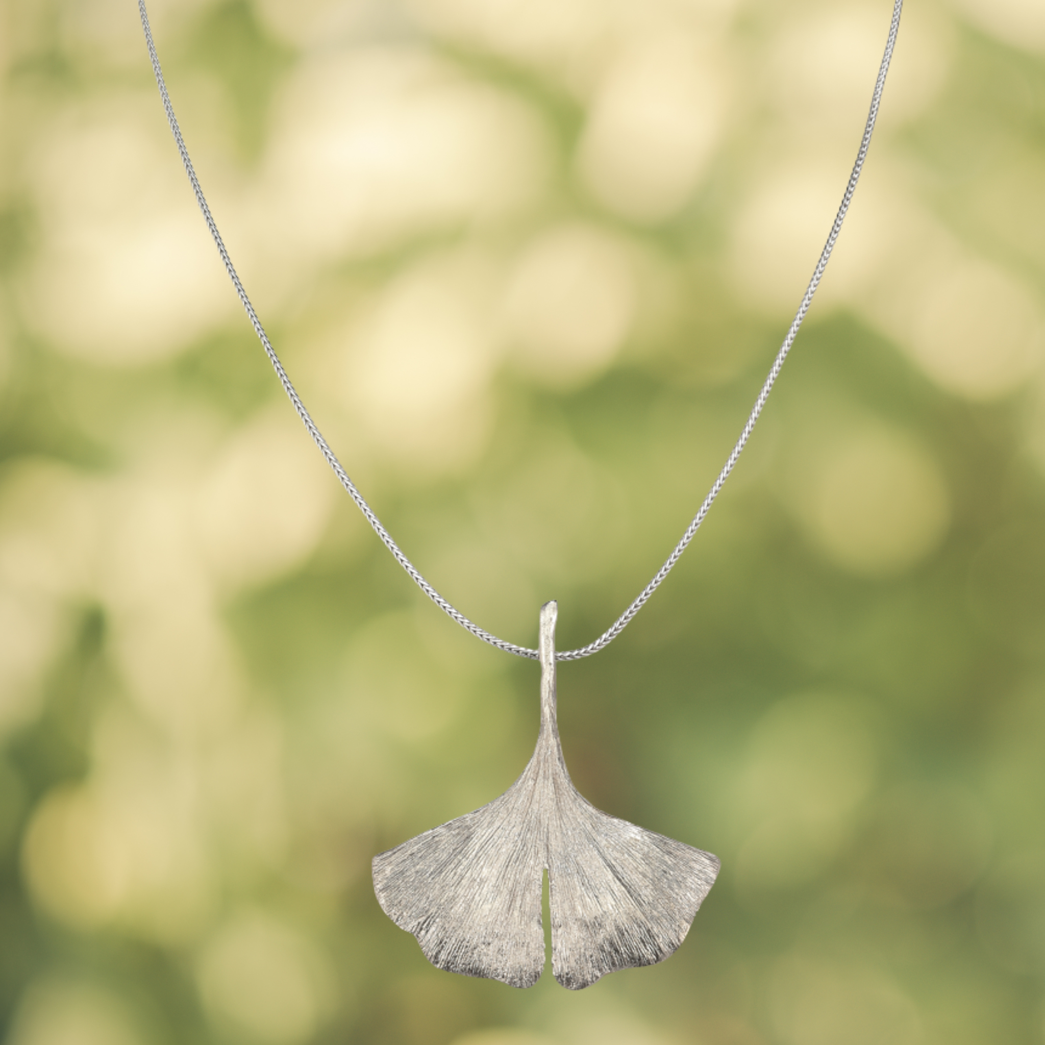 Ginkgo-Collier Silber