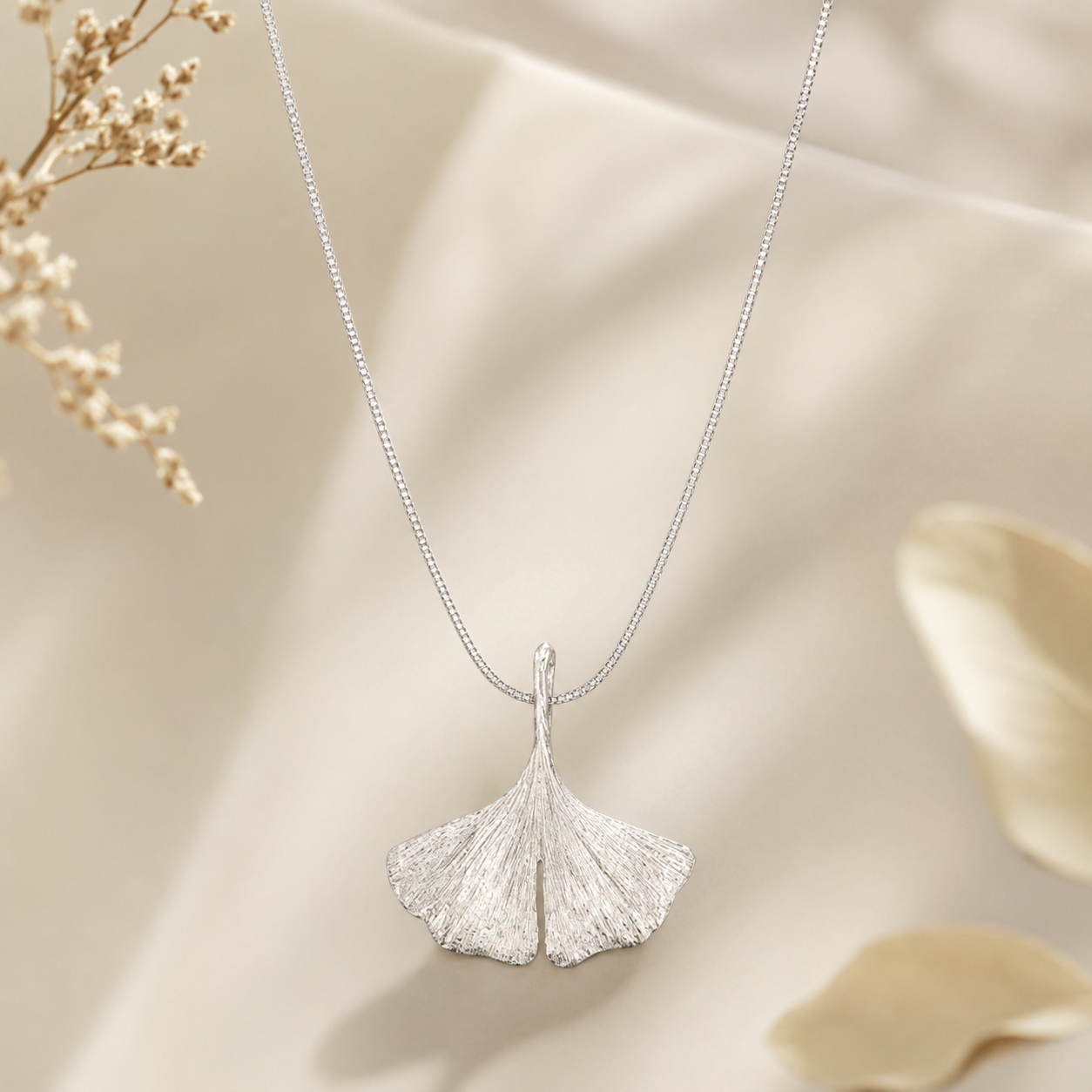 Ginkgo-Collier Silber