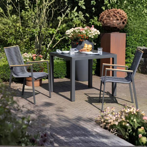 Dining Stapelsessel Alicante Rope anthrazit mit Teakarmlehne