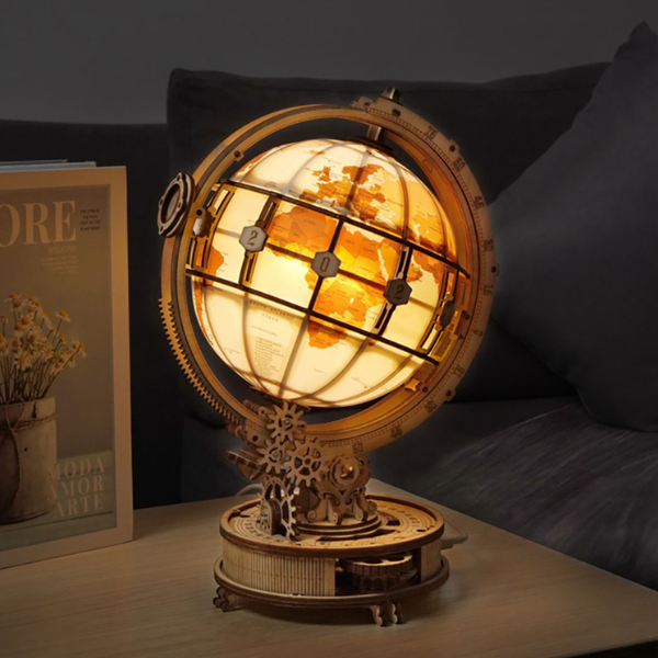 3D-Holzpuzzle Globus beleuchtet