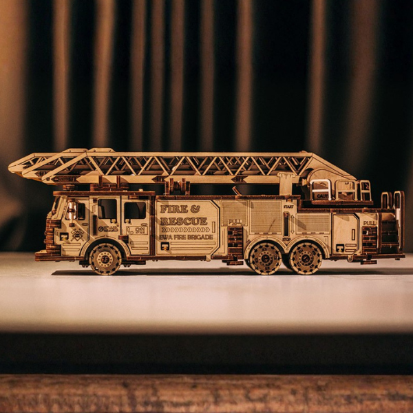 3D-Holzpuzzle Mechanisches Feuerwehrauto