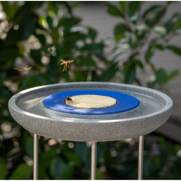 Insektenstation mit Ständer (ein Beitrag zum Insektenschutz)