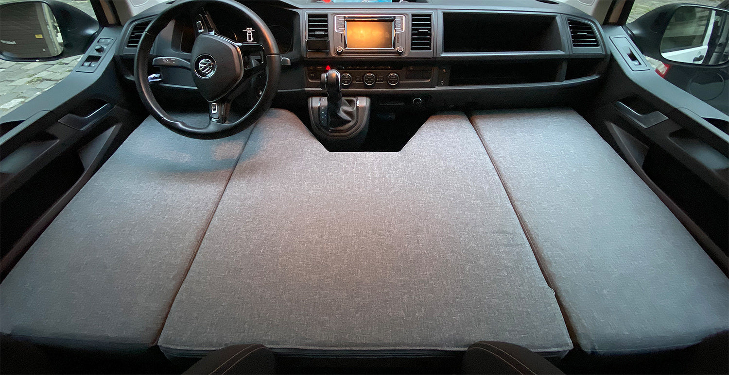 VW T5 und T6 Schlafmatratze Kinderbett im Fahrerraum zum Klappen 02/03