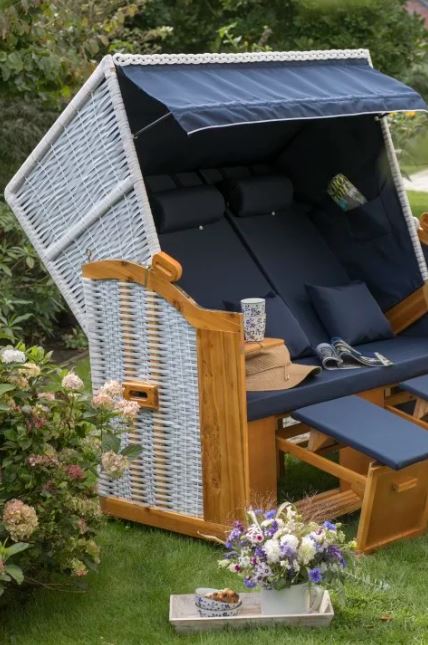 Strandkorb Ostsee Wacholder PE Weiß Dessin Uni Blau inkl. Feuerschale IDAHO