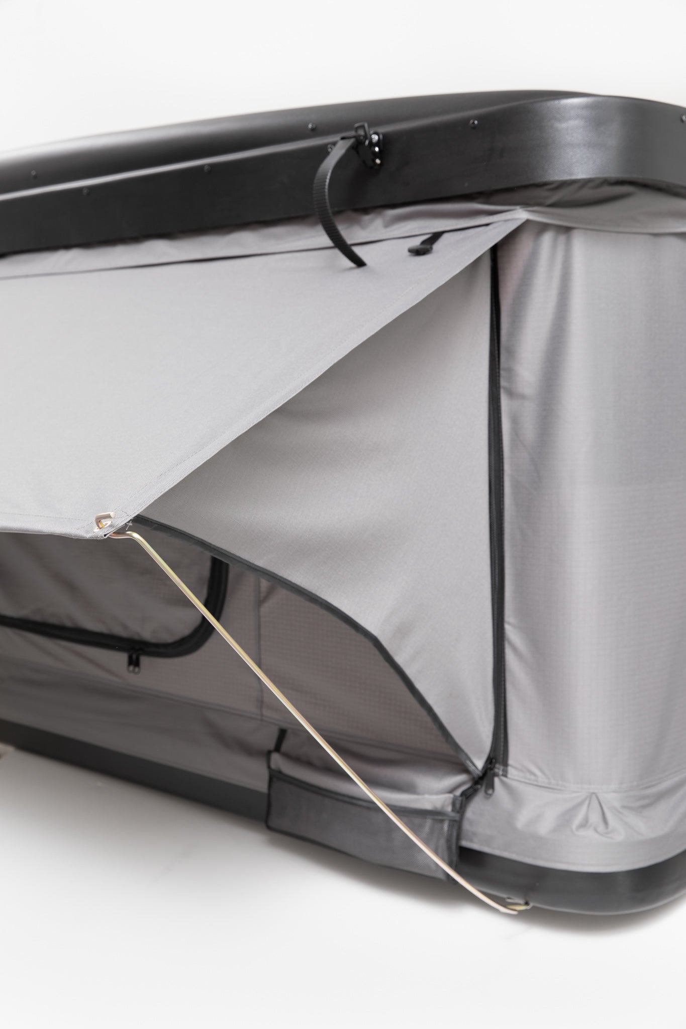 hartschalen-dachzelt-aerohorizon-1