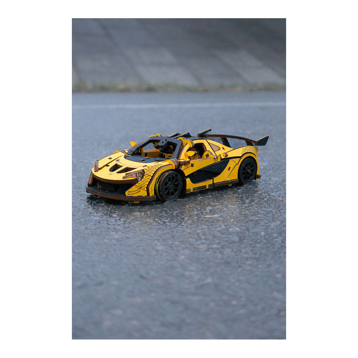 3D-Holzpuzzle Racing Car gelb