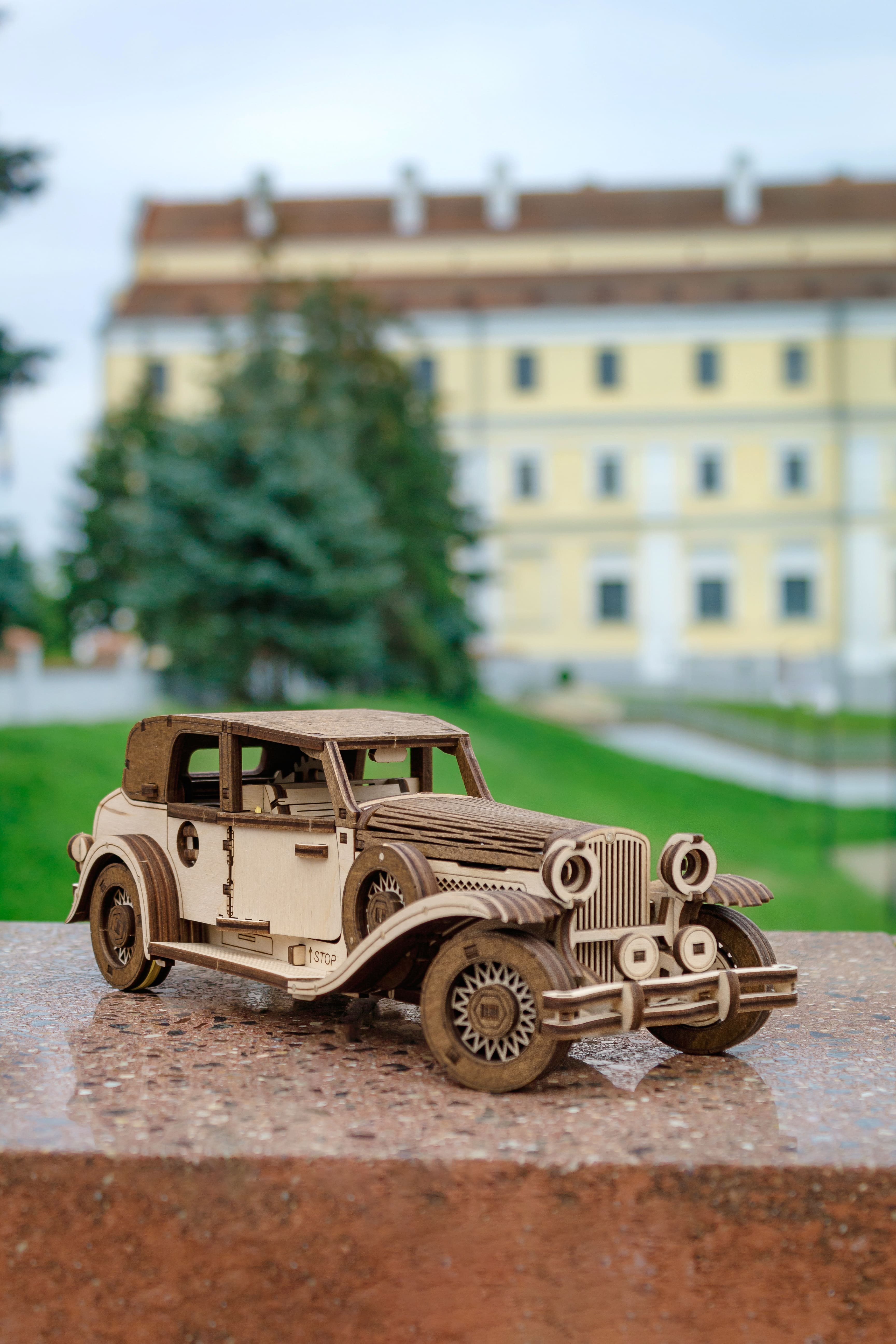 3D-Holzpuzzle Wind Up Car Ferdinand