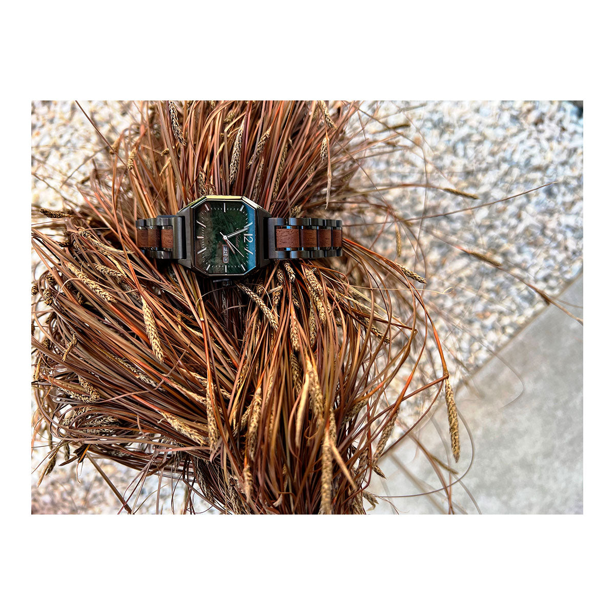 Metropolitan München Armbanduhr Walnuss