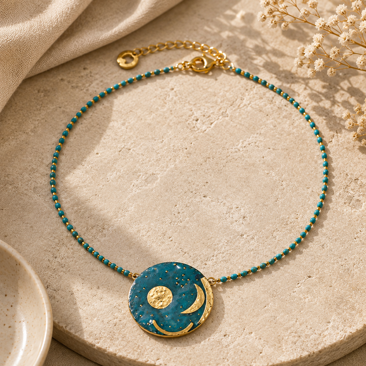 Petra Waszak: Collier "Himmelsscheibe von Nebra" mit Perlen