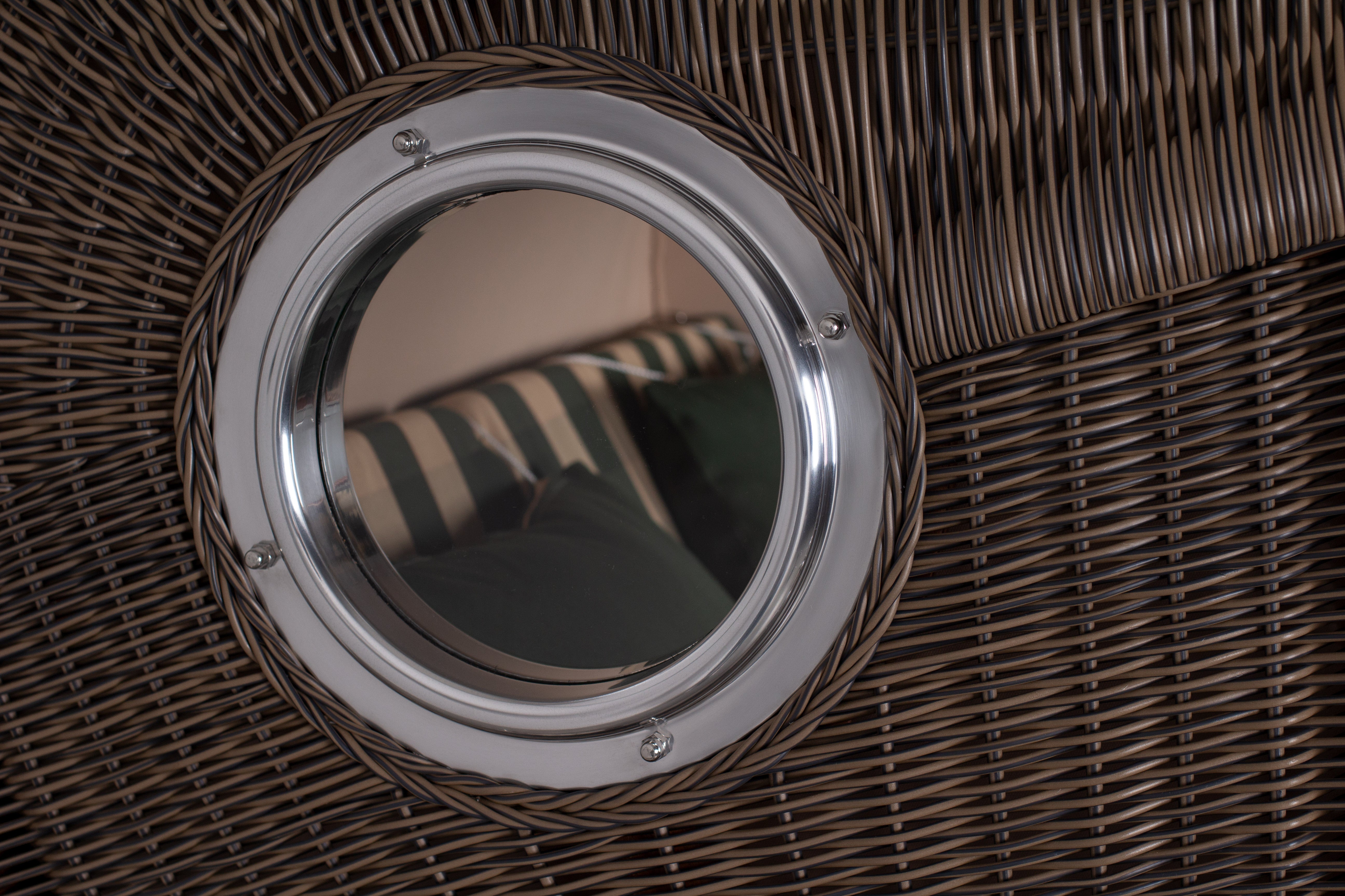 Strandkorb Düne Bullauge Mahagoni PE Grey Dessin 506 inkl. Sekt-/Champagnerkühler