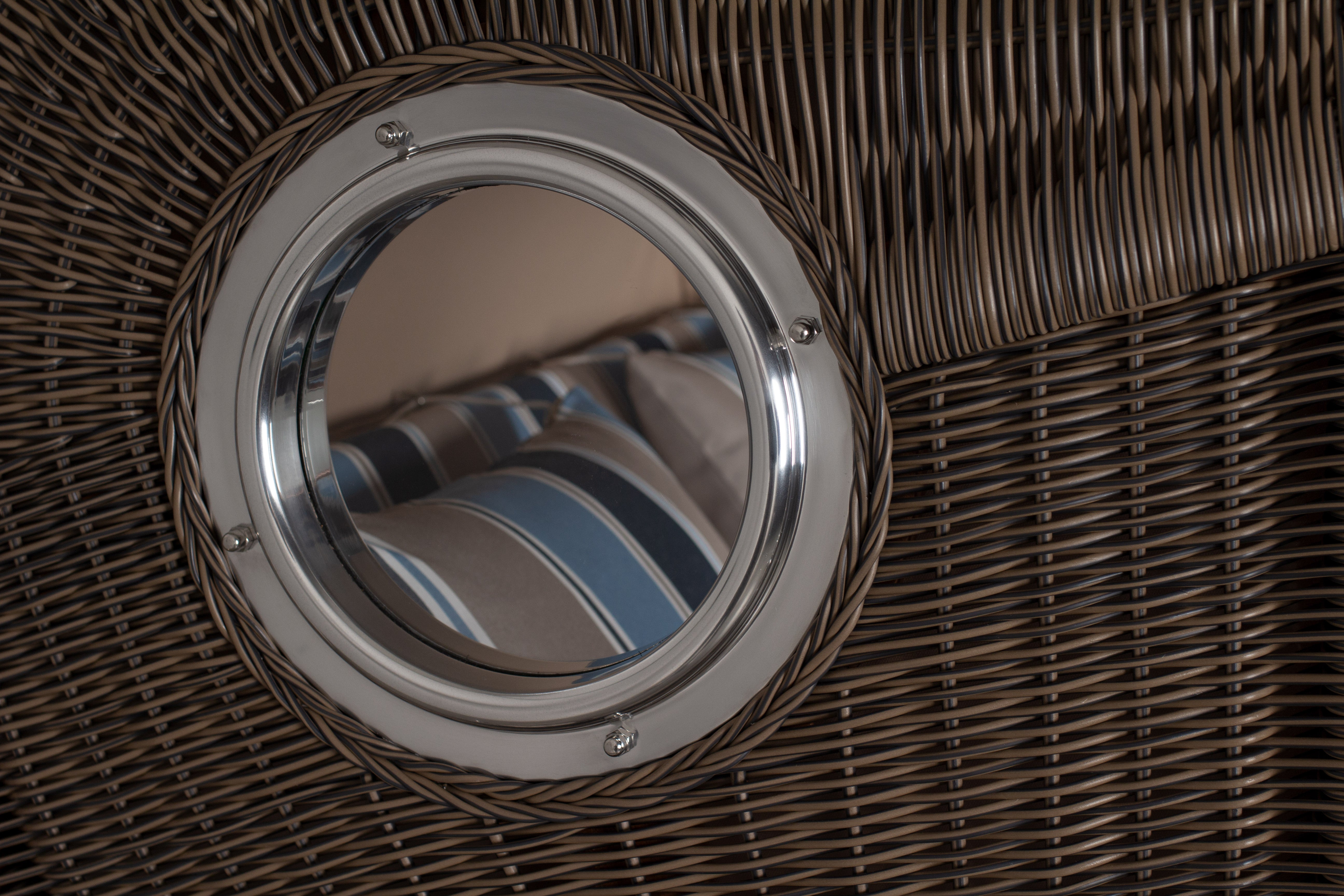 Strandkorb Düne Bullauge Mahagoni PE Grey Dessin 580 inkl. Sekt-/Champagnerkühler