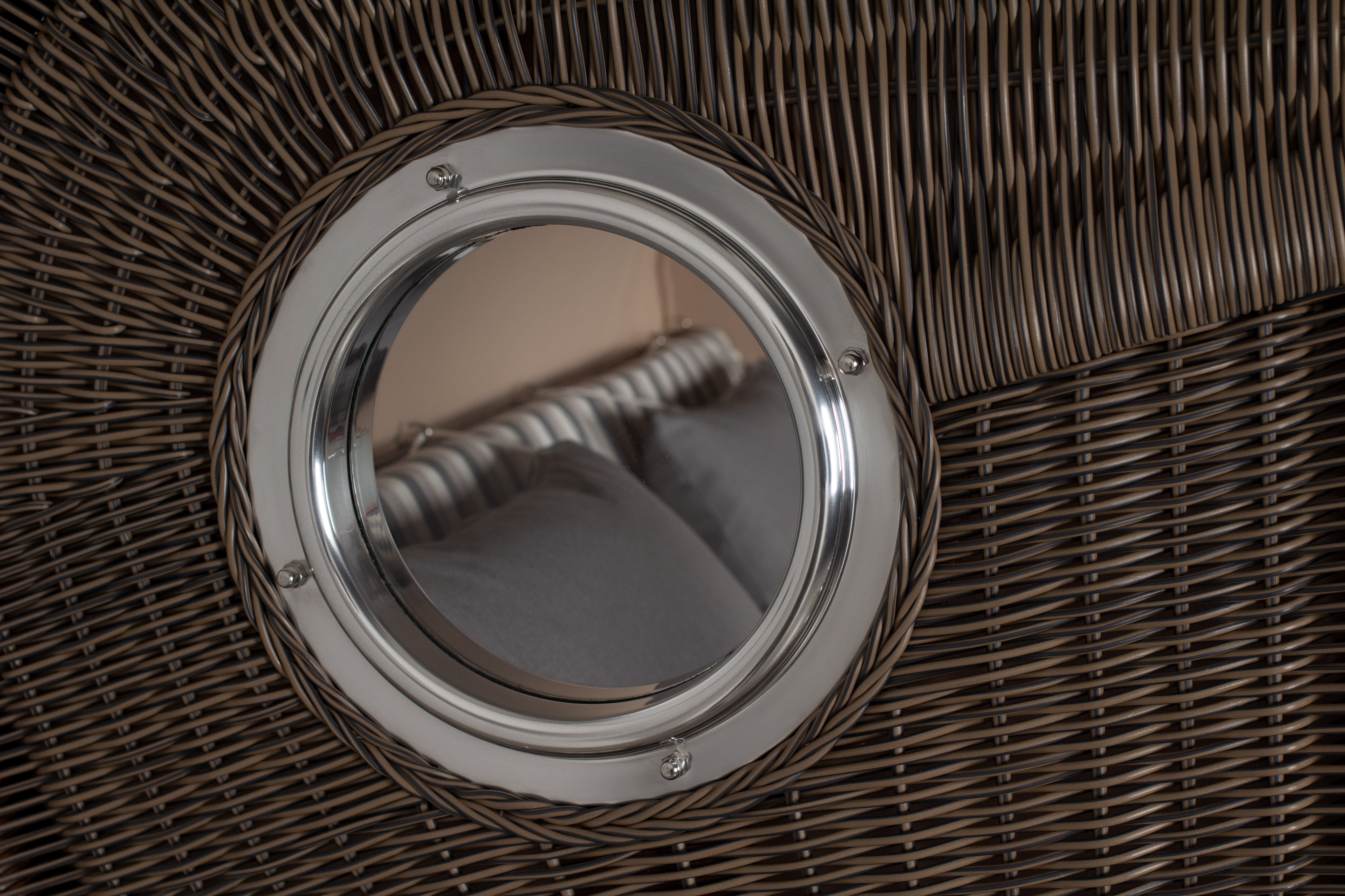 Strandkorb Düne Bullauge Mahagoni PE Grey Dessin 545 inkl. Sekt-/Champagnerkühler