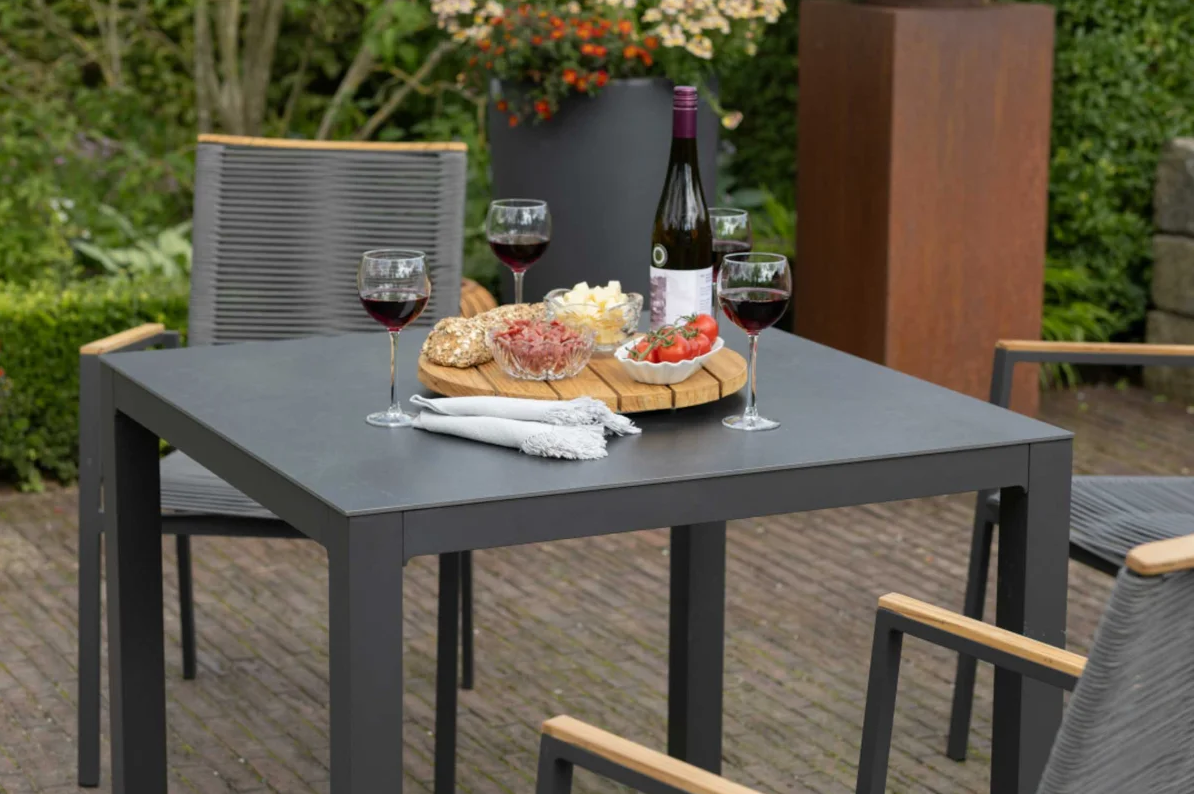 Gartenmöbelset Diningsessel Alicante anthrazit mit Tisch Tarifa (90x90 cm)