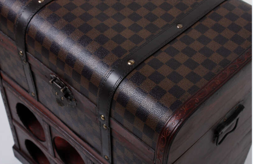 Weinregal im Kolonialstil (3)